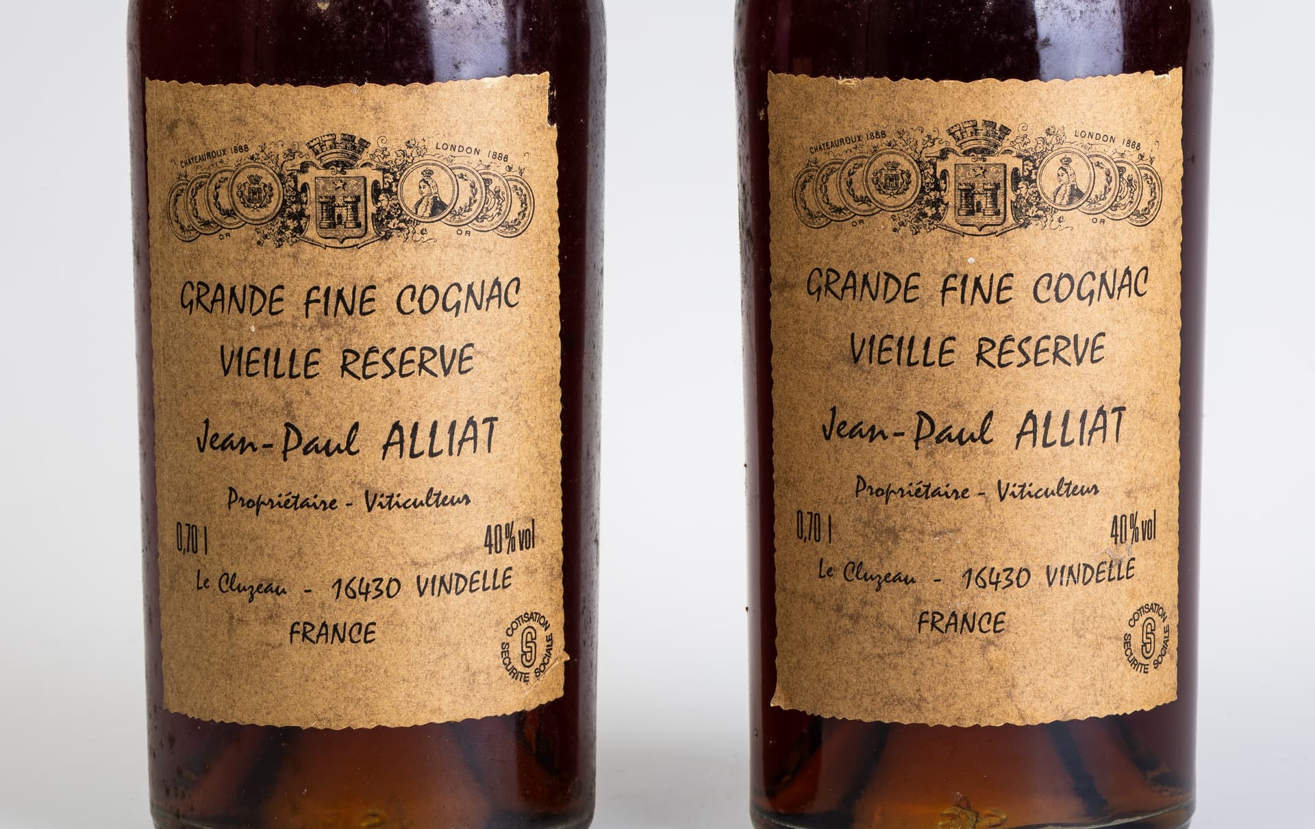 GRANDE FINE COGNAC, JEAN-PAUL ALLIAT XO VIEILLE RÉSERVE PAIR. - image 2