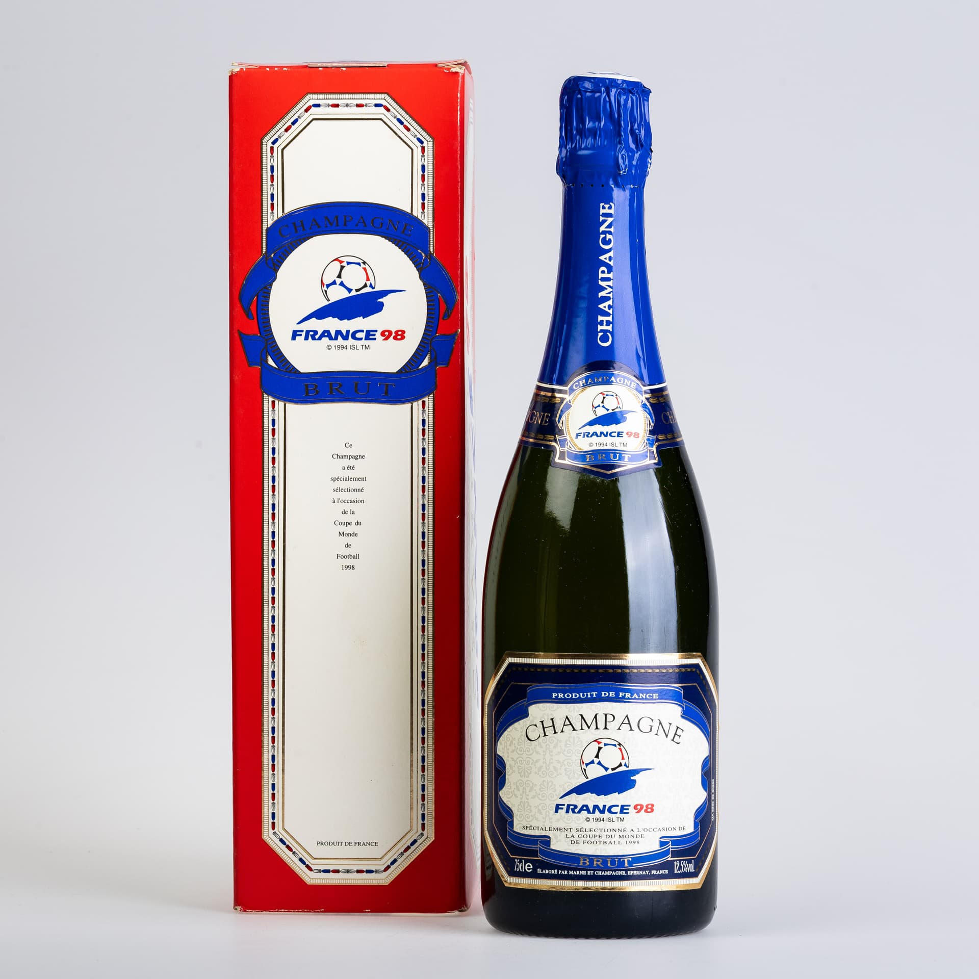 COMMEMORATIVE FRANCE 98 BRUT CHAMPAGNE.