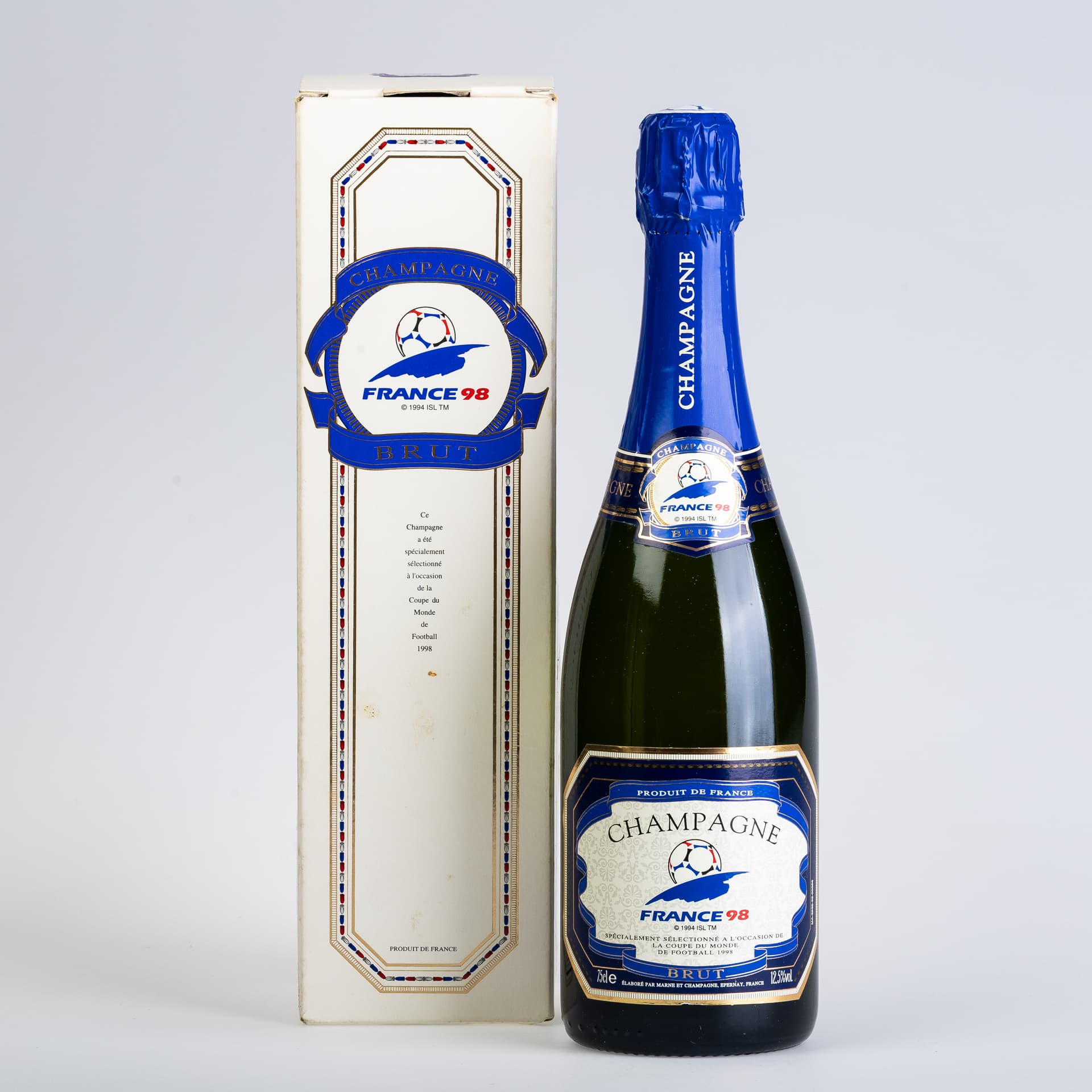 COMMEMORATIVE FRANCE 98 BRUT CHAMPAGNE.