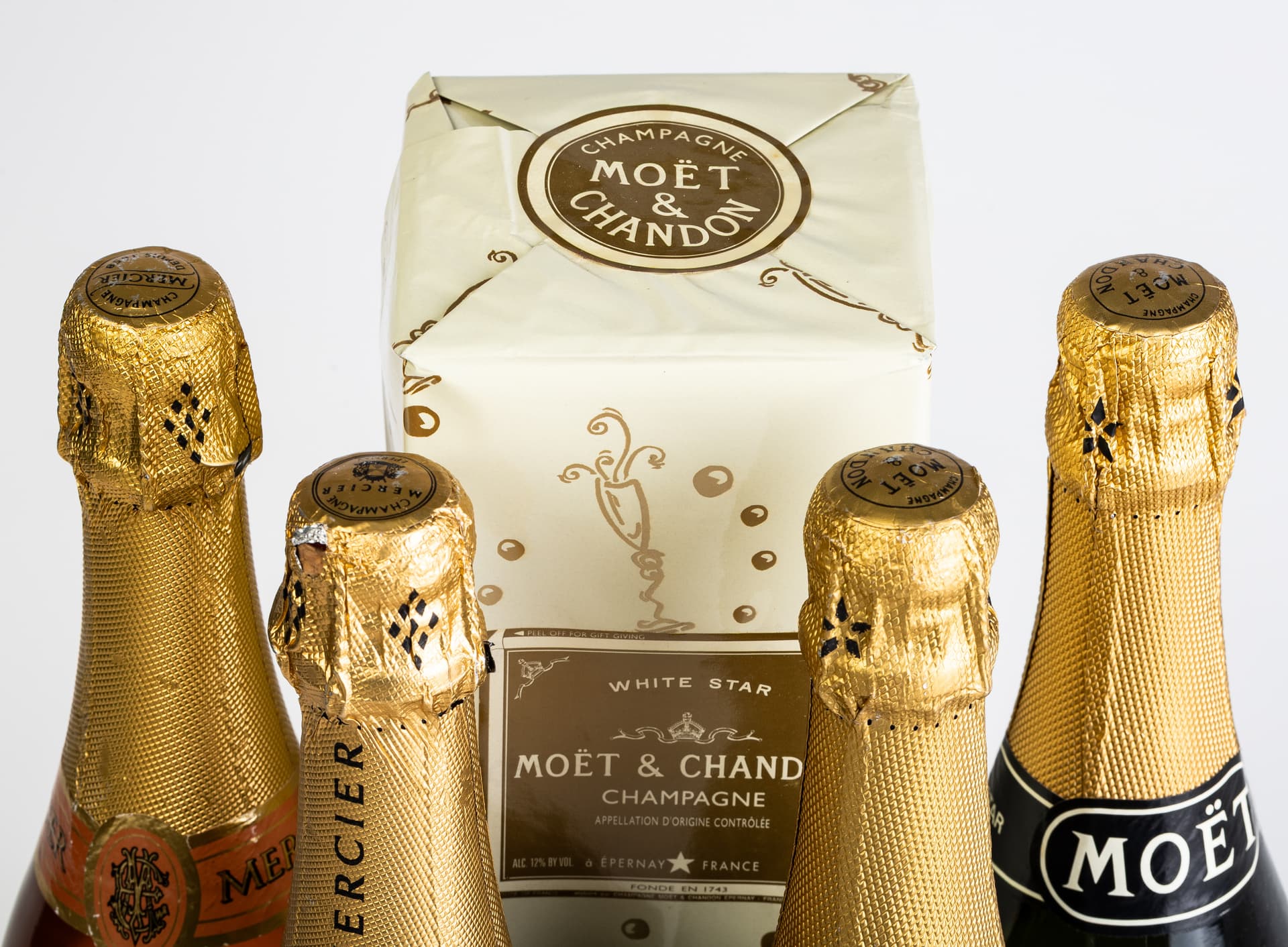 MIXED SELECTION OF CHAMAPGNE. - image 3
