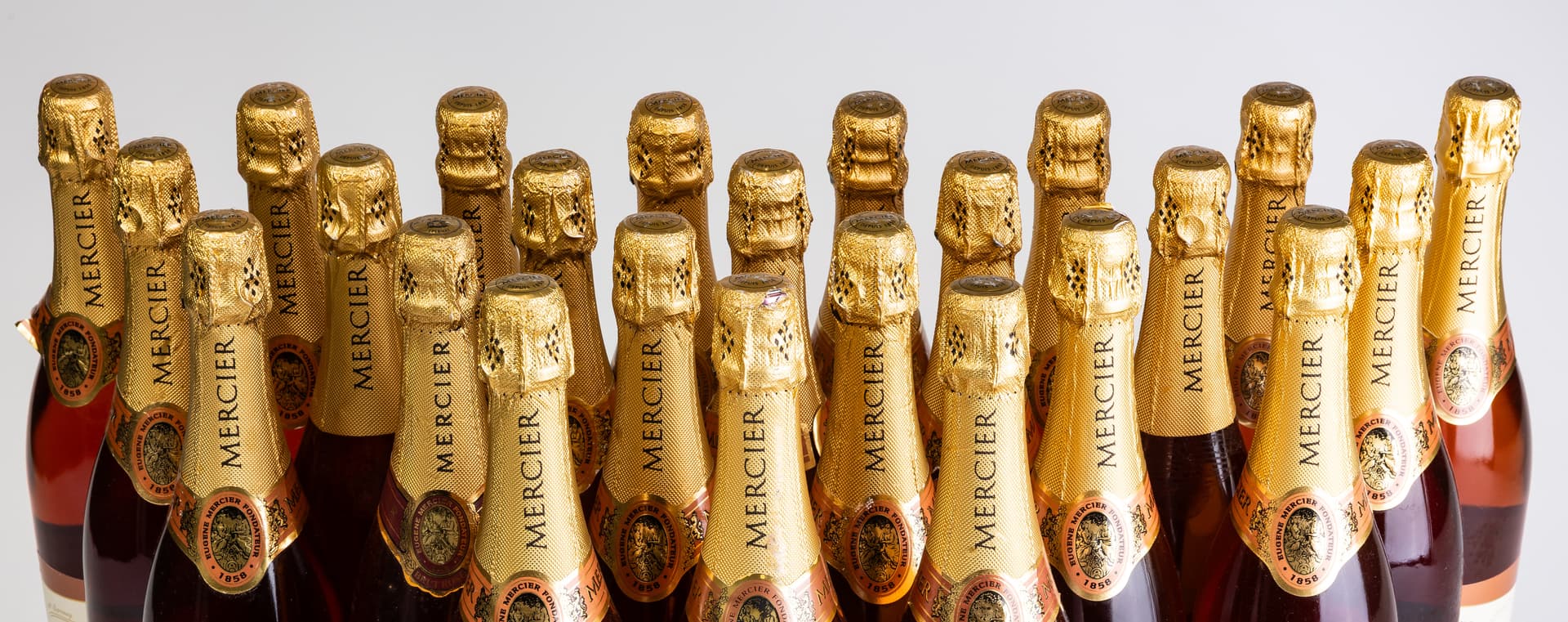 TWENTY NINE BOTTLES OF MERCIER BRUT ROSÉ. - image 2
