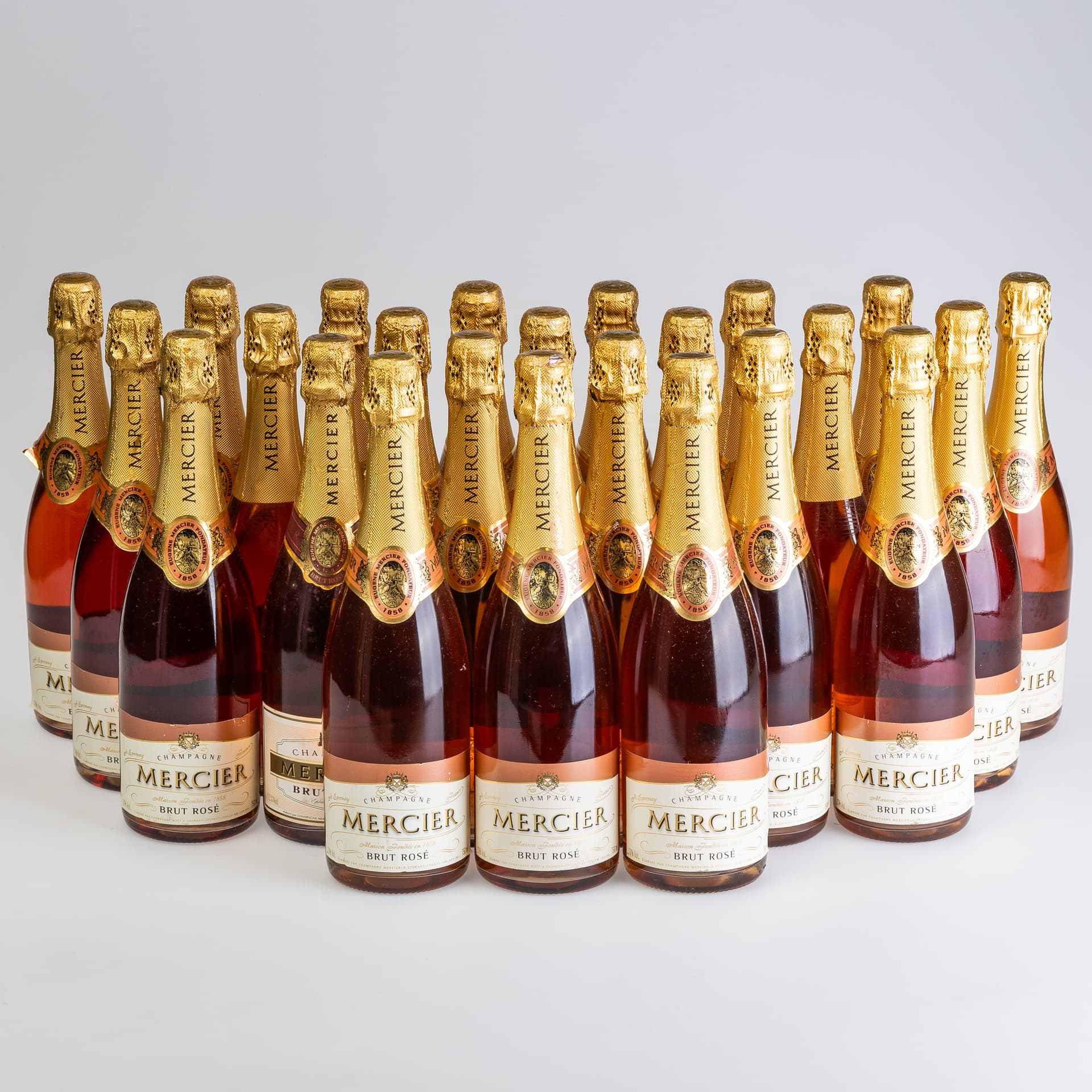 TWENTY NINE BOTTLES OF MERCIER BRUT ROSÉ.