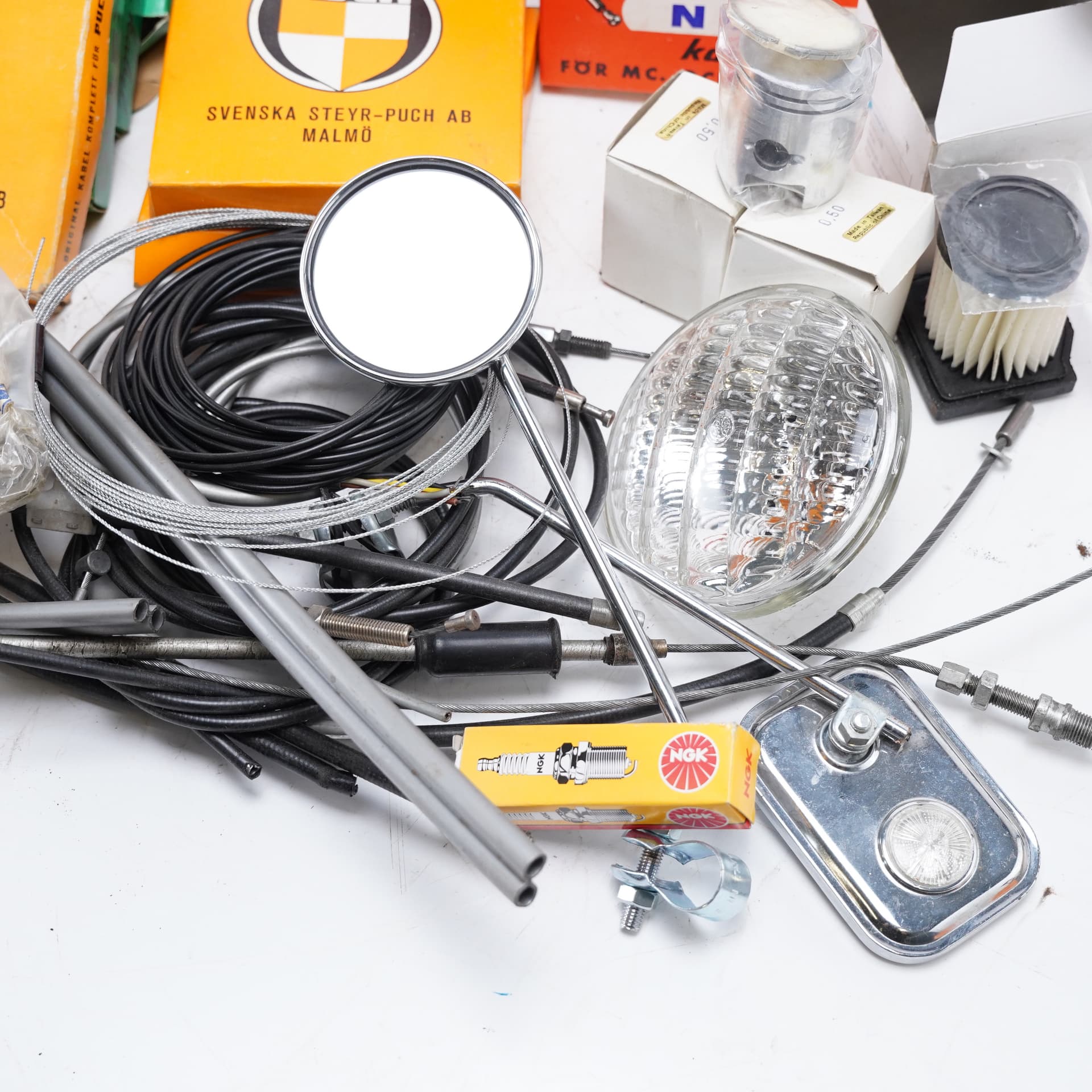PUCH ET AL., including cables and rearview mirrors, 1960s-70s. - image 3