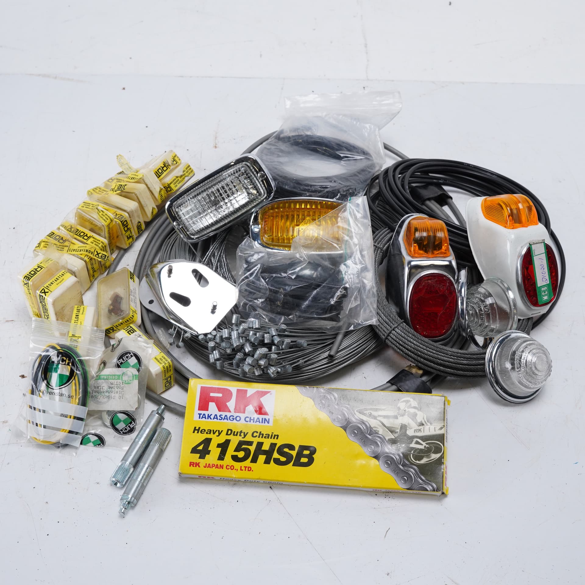 MCB, BOSCH ET AL., lot of parts, 1950s/60s.
