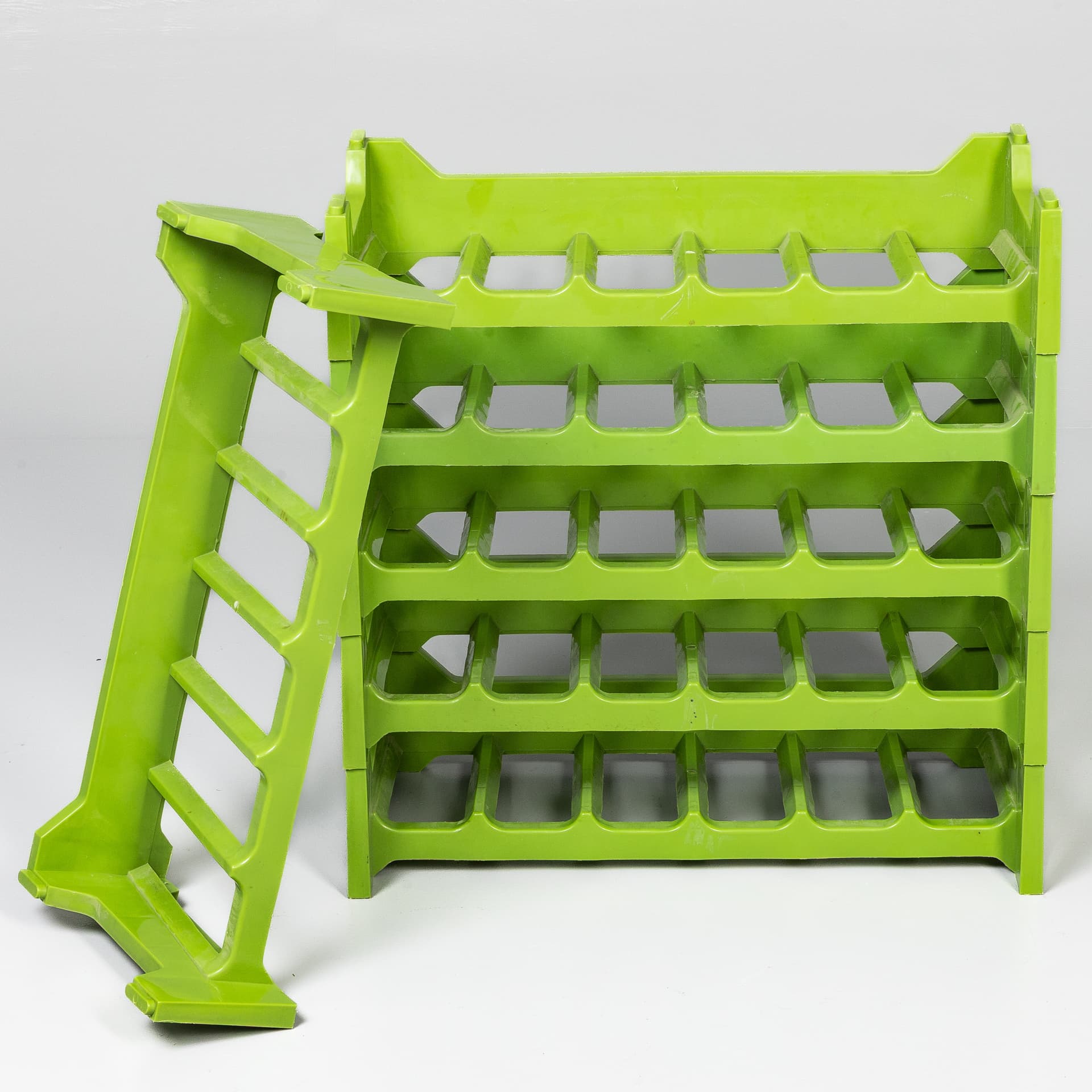 FRENCH MID-CENTURY GREEN PLASTIC MODULAR WINE RACK. - image 2