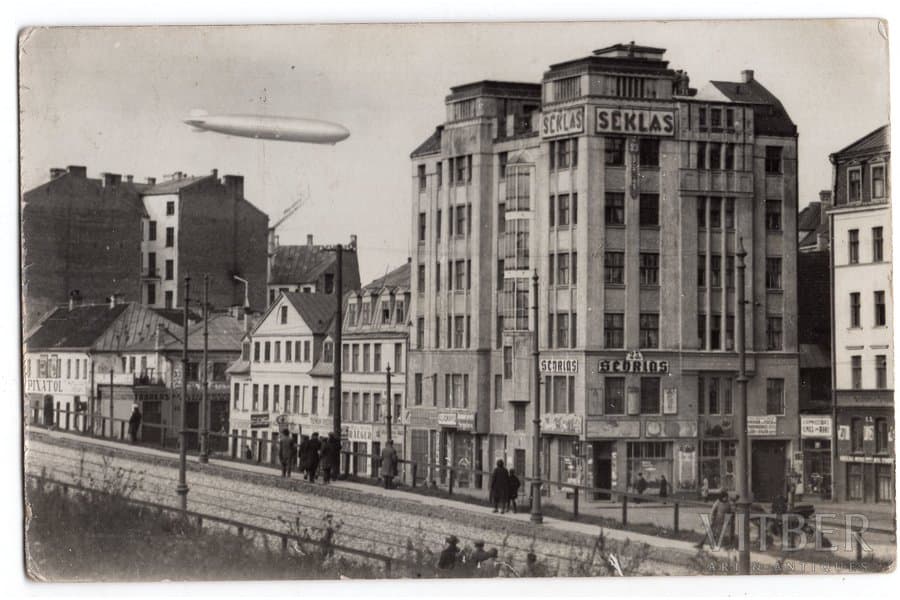 Photography: Dirigible "Graf von Zeppelin" - image 3