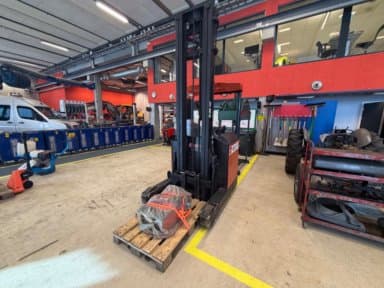 BT RR B1/15 electric sliding mast trucks – 1600 kg – 7,5 m lift