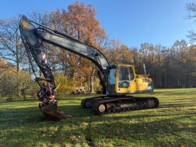 Excavator VOLVO EC210BLC