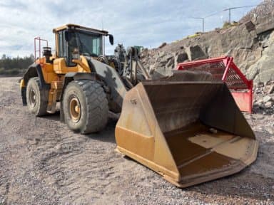 Volvo L180H Wheel Loader 2017 with Bucket