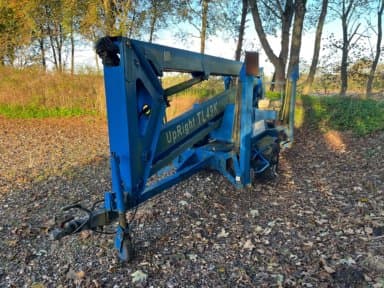UpRight TL49 Trailer Lift – Articulated Arm Lift