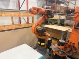 Robot KUKA KR15/2