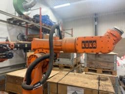 Robot KUKA KR15/2