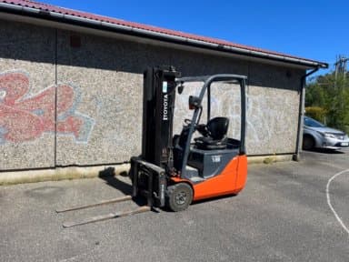Toyota 8FBEKT18 Electric Forklift - 2011, VAT free