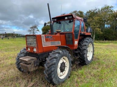 Fiat 1280 DT / Model Years 1979-1984 / 5,458 Hours / Tractor