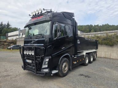 Volvo FH16 8x4 Tridem 2019 against Nor Slip tip EU ok