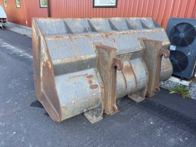 Scoop Volvo 2,5m Large beam