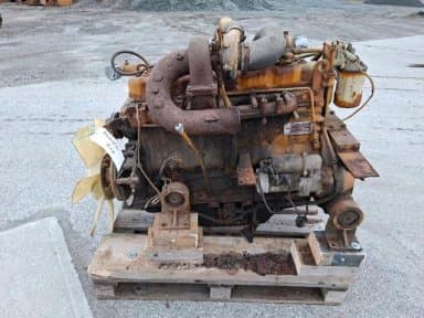 Komatsu S6D105-1 engine