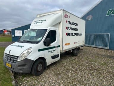 Renault Master 150.35 L3H1 Panel Van with Ramp
