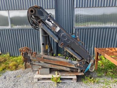 HIAB 050 Truck crane with support leg.