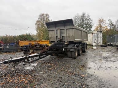 3-axle Nor-Slep tipper / tipper with steel case