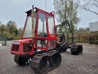 Miniscots Alstor with Farma crane