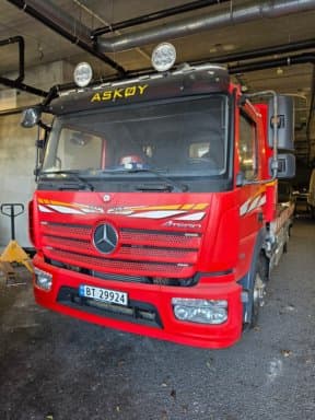 Mercedes-Benz Atego 1224 bergingsbil – 2015 – 328 000 km – hydraulisk plan, vinsj og mye utstyr