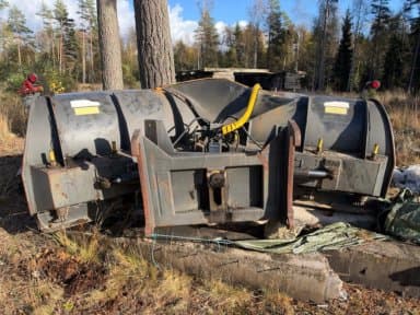 Snow plow equipment Vikplog UV-320