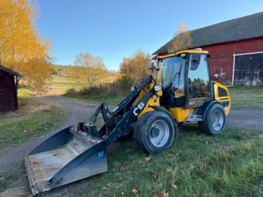 JCB 407 wheel loader with accessories, 40 km/h