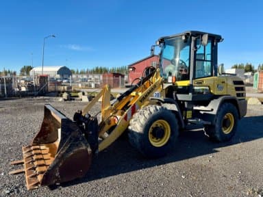 Yanmar V80 wheel loader with bucket and pallet forks