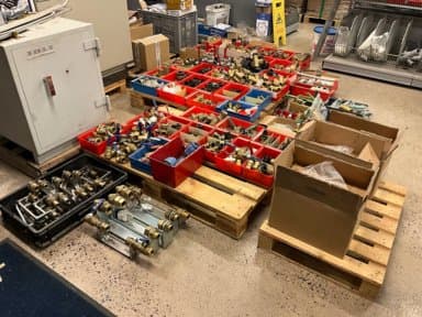 Large lot of plumbing materials – pipe fittings, valves, brass fittings, etc.