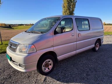 Toyota Hiace 4WD Van
