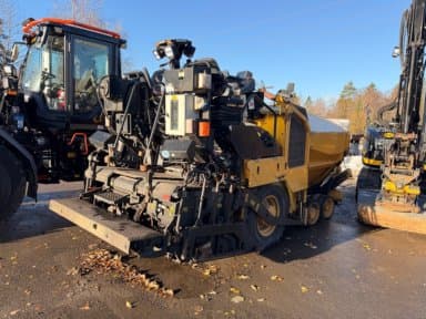CAT AP300 Asphalt Paver