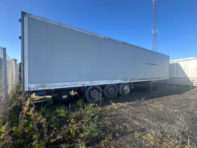 Schmitz truck trailer with box