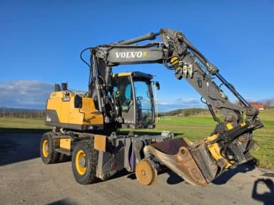 Volvo EW140D – 2015 – Rail wheel graves – 3515 hours - good condition
