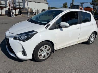 TOYOTA YARIS 1.0VVT-in Petron Van.