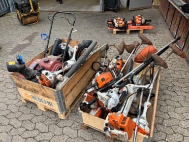 Various handheld tools with greater or less cowardice and shortcomings.