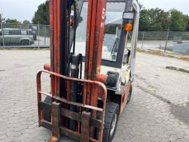 Nissan 15 Forklift
