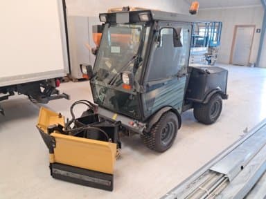 Kärcher MIC 45 Advanced Compact Tool Carrier with Snow Plow