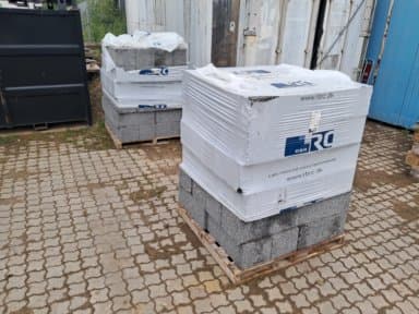 2 Pallets of Lecabloks from Scan Blok