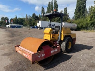 Single drum roller Dynapac CA141D