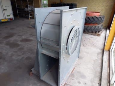 Agricultural equipment Sea town 5.5 KW grain fan. (left)
