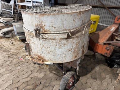 Specialfabrikken TE300 tvangsblander