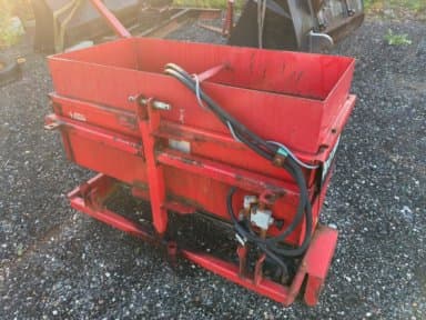 Snow Plow Equipment Salt and Sand Spreaders