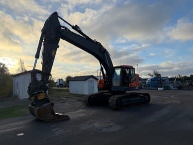 Excavator VOLVO ECR305CL