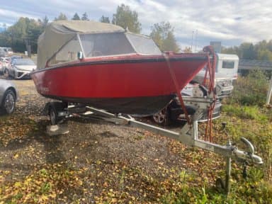 Nordkapp motorboat with Mercury 50 HP – Tysse boat trailer included – Repair object