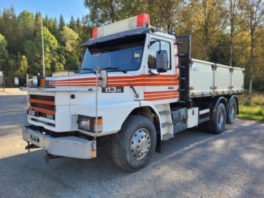Scania T113HL6X2L Veteran Tilt Truck