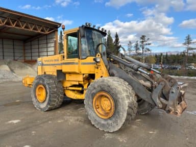 Wheel loader Volvo L120B