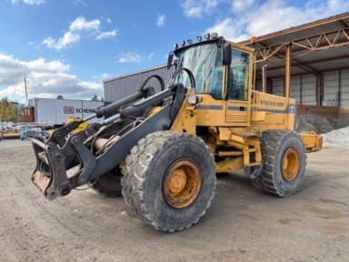 Wheel loader Volvo L120B
