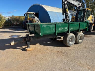 Palms 800 Dump wagon