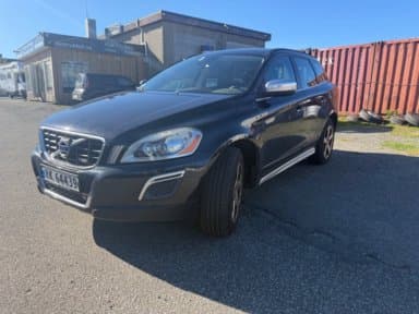 Volvo XC60 R-Design 163HK Automat – Panorama – Good service history – Hanger party